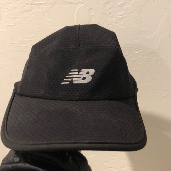 new balance running hat